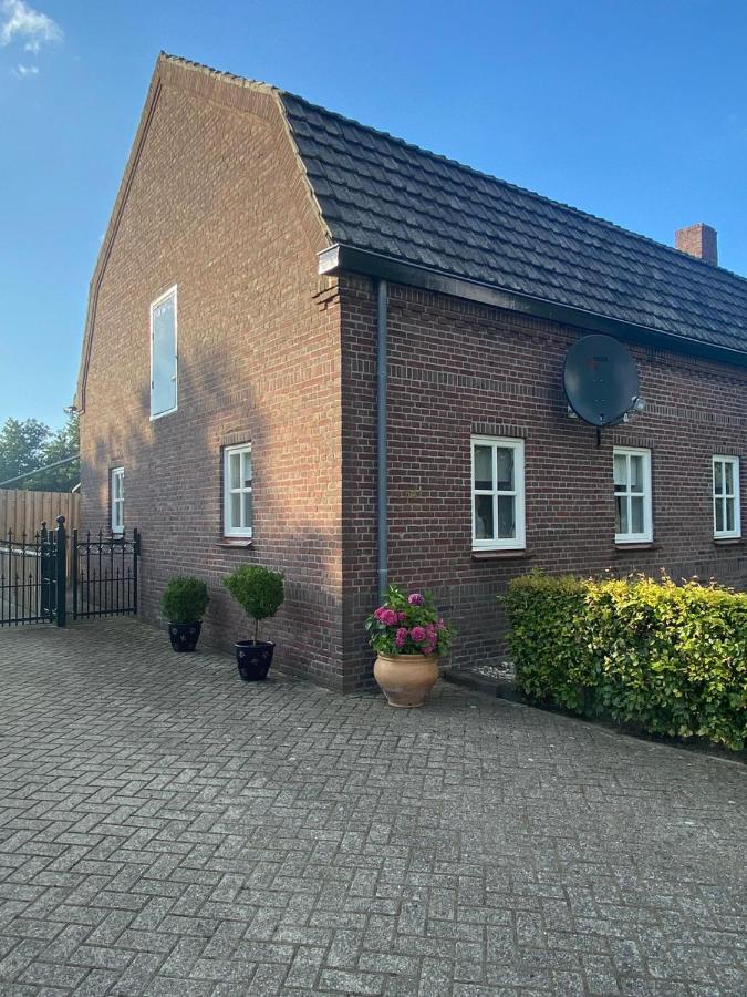 Op Ut Schoor Apartment Sint-Oedenrode Luaran gambar